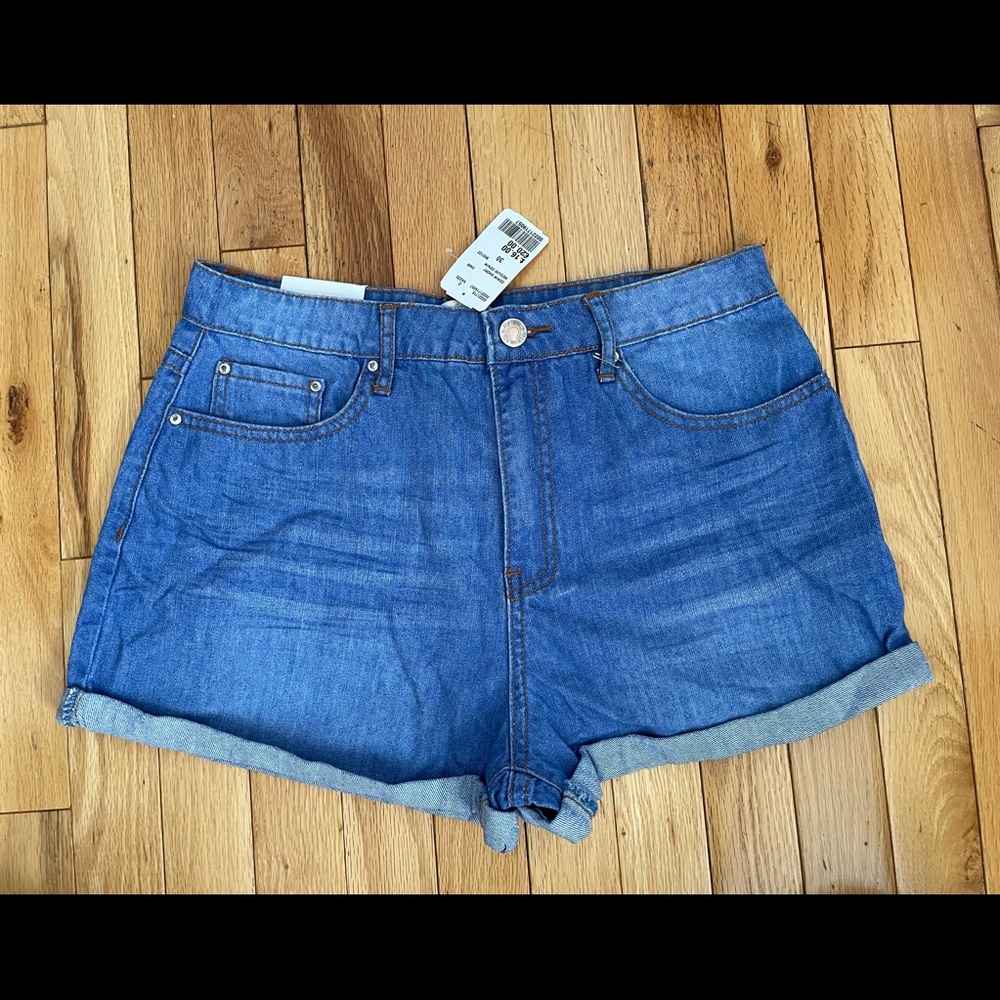 FOREVER 21 Blue Denim Shorts Size 30